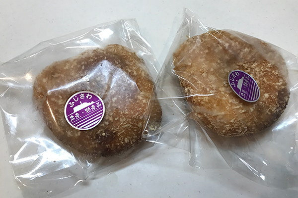 10月のテーマ：パン　②しらすカレーパンシモンズ