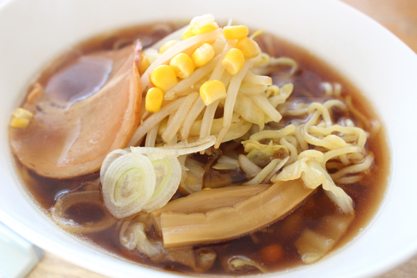 これぞ札幌ラーメン！を堪能できる「札幌名産西山ラーメン10食セット」と札幌ラーメンの今昔を知る「北の名店めぐり12食セット」