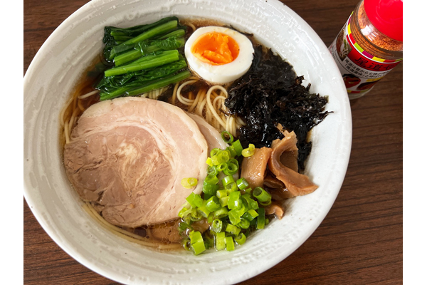 ご当地ラーメンで無病息災を願う 瀬戸内海の薫り感じる「尾道ラーメン ベッチャーらーめん」 小魚のうま味たっぷり「尾道やくみ」