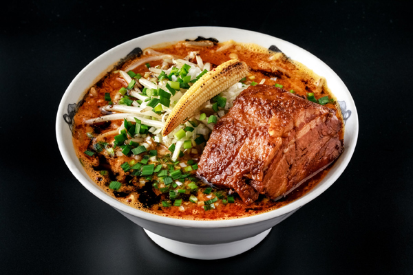人気ラーメン店・鬼金棒の味を家で再現！ 唐辛子＆山椒が刺激的な「肉増しカラシビ味噌らー麺」