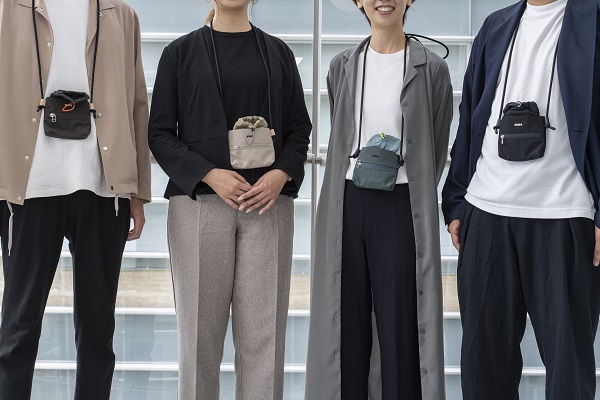 機能性にすぐれたおしゃれなワークグローブ 「成 Artisan」  スマホと一緒にラクラク収納！軽量×コンパクト×スライド式 「sustaina01ネックポーチ」