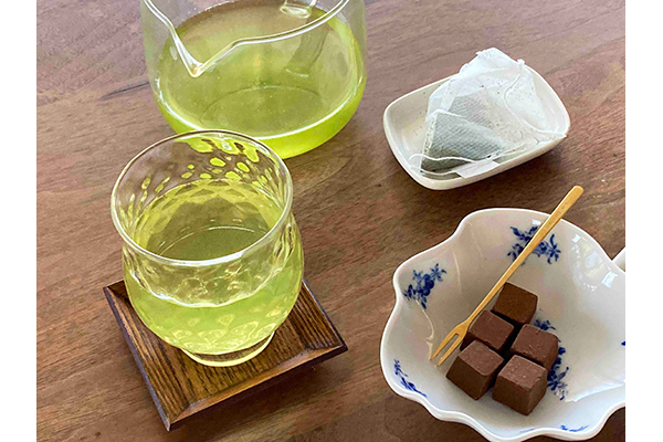 全国生産量2%の品種茶を使用した、新潟の老舗・紫香園のお茶「越後路」で作る丁寧なひととき