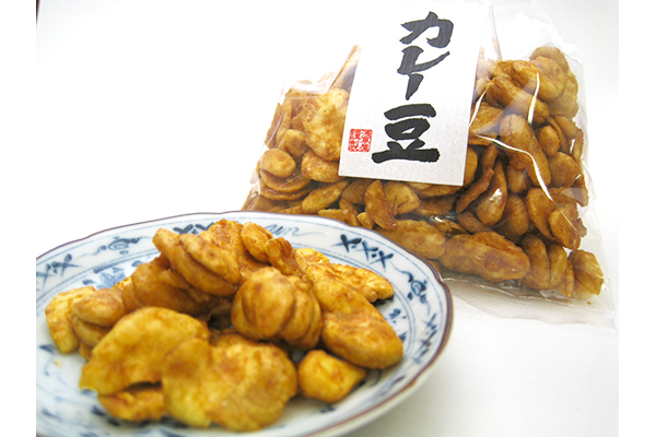 揚げたそら豆にカレー味がマッチ！止まらなくなる新潟の豆菓子
