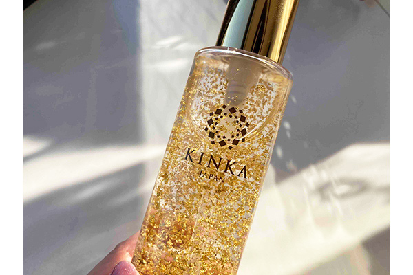金箔の「美」を日常へ。金沢のアントレプレナー「箔一」がつくる化粧水「KINKA」