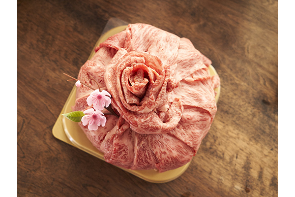 お誕生日や各種お祝いの席で喜ばれる!長崎で70年以上愛され続ける精肉店の「長崎和牛 特選肉ケーキ」