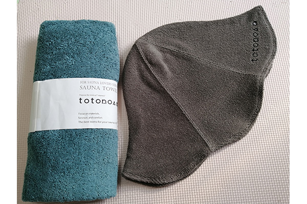 特許を持つ撚糸技術により1.5倍の吸水力を誇る「TOTONOA（トトノア）」のサウナタオル・ハット