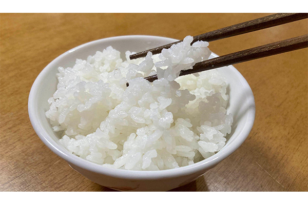自社オリジナル肥料で作るこだわりのお米、「農家の自信作」