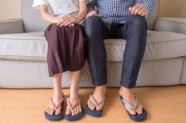 健康維持は「足裏」から。健康と履き心地を両立した「リフレクソロジーサンダル」
