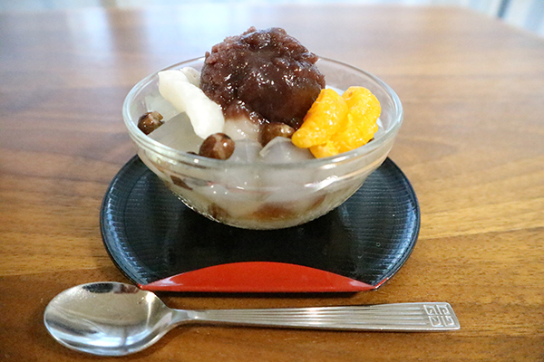 上野の銘店が素材にこだわり抜いた「あんみつ」と「カップあいす