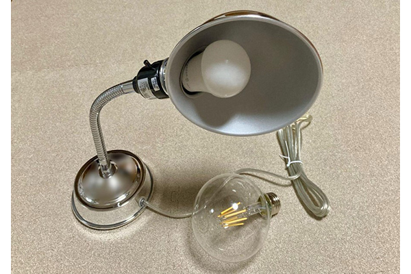 昔ながらのデザインも魅力的。日々の暮らしを明るく照らす、東京メタル工業の照明とは