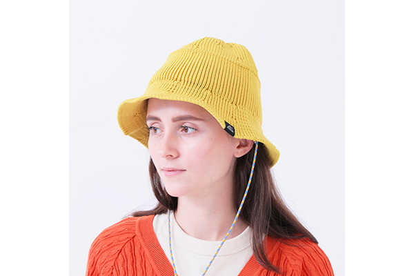 縫い代がない立体構造のハット。ゆったりかぶれて、たたんでもシワになりにくい「3D BUCKET HAT」