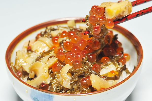 三陸の海の恵みをたっぷり味わう「ホタテ海童漬」と「ほたてグラタン」