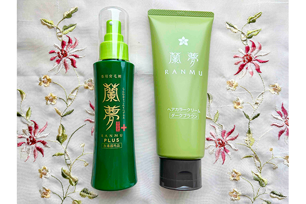 世界No.1シンビジウムの全草エキスから開発された育毛剤＆ヘアカラー