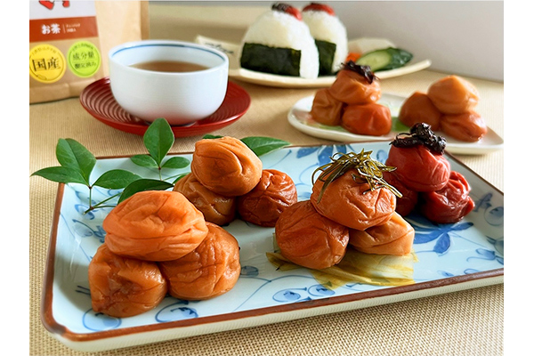 6種の梅干を1度に楽しめる！「味わい6種-千年の知恵梅干」と、元気をサポートする「はたらくムクナ豆【お茶】」