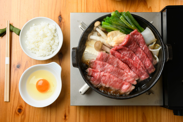 奈良のこだわり食材を厳選して極上のおいしさに！「和牛の上すき焼きセット」