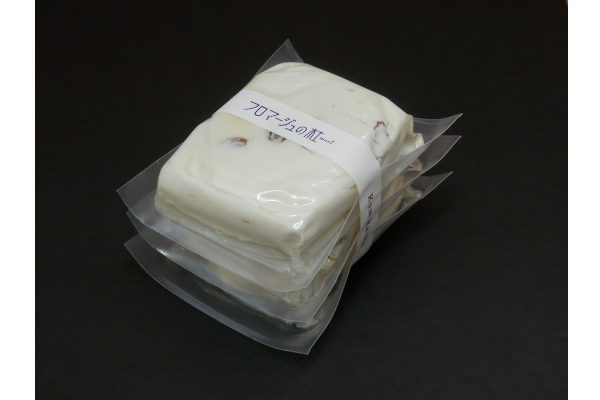 【冷蔵品】クリームチーズ ラムレーズン