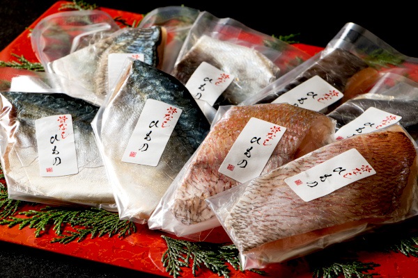 凍ったままフライパンへ!ふっくらおいしい「低温熟成無添加骨なし干物切身セット」