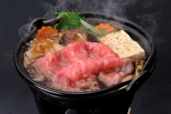 天然素材の餌でサラリとして上質な旨みのある脂が実現！奇跡の和牛「特別な但馬玄（たじまぐろ）」