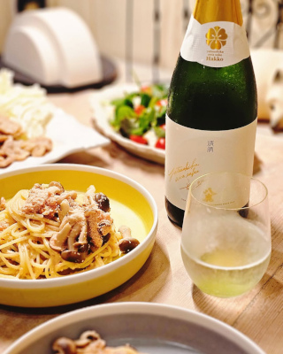 ANAファーストクラスにも採用！スパークリング日本酒「八鹿 awa sake