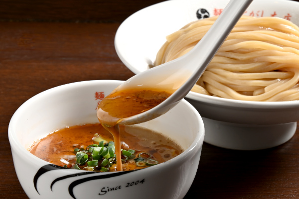 仙台の行列店「麺屋とがし」の超濃厚スープをおうちで堪能！「濃厚つけ麺・白（海老）黒（カツオ）赤（旨辛）」と「濃厚ら～麺・白（海老）」