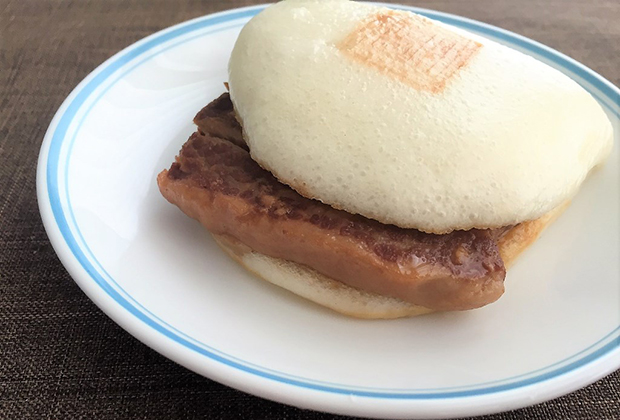 生地はふわふわ、肉はとろとろ。