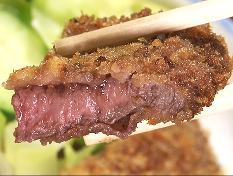 何より特筆したいのは「昔のカツ丼」なるメニュー。