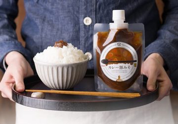 炊きたてごはんに、トッピングに。宮崎が誇る食のトップランナーが開発した「カレー豚みそ」