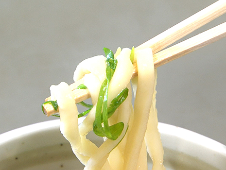 讃岐とは大きく異なる「ザ・大阪うどん」がここだ