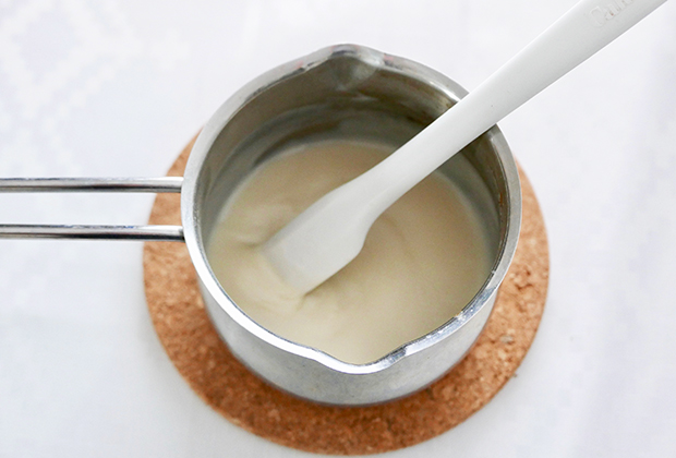 鍋に全ての材料を入れ、米粉が完全に溶けるまでよく混ぜる