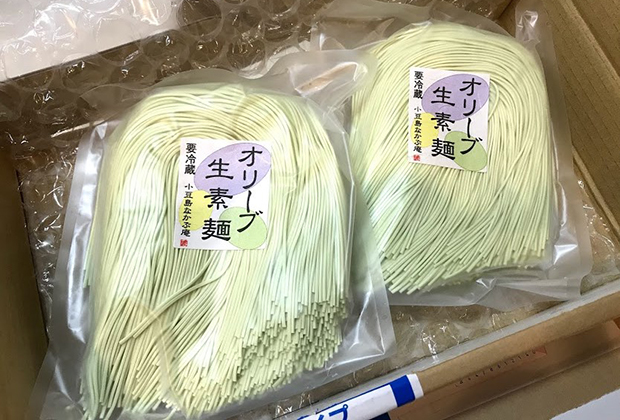 第1回目は、小豆島のなかぶ庵さんの『オリーブ生そうめん』です！