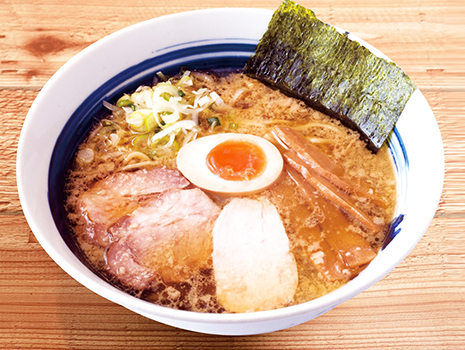 今回ご紹介する「直久　こく旨醤油らーめん」は、東京ラーメンの黎明期から続く名店の逸品