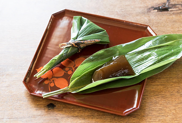 このお菓子の特徴は、何といっても“蓮根”