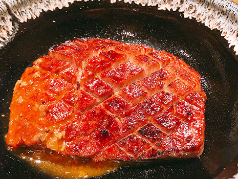 切り方、焼き方、食べさせ方、全てに肉愛が溢れている