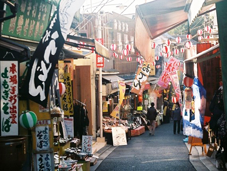 「お好み焼せんべえ」は、大阪の下町で愛されてきたお好み焼きの再現をコンセプトに開発したそう