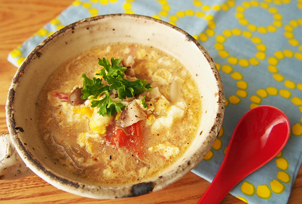 飯尾醸造の「純米富士酢」を活用したレシピ『酸辣湯風さっぱりスープ』