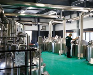 欧米のコピーのビールではなく、日本ならではの味にこだわって作り、国内外で数々の賞を受賞。さらに、世界約30カ国で飲まれています。