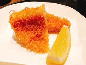 アジフライ、うなぎ炭焼き、牛ヒレカツといった男子大好き系も。