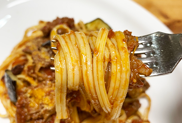 このパスタ、マジでモチモチ&麺によく絡む!