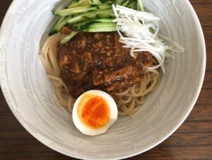 ジャージャー麺_5