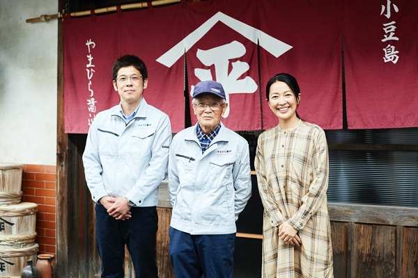 左から「やまひら醤油」４代目・山口和久さん、３代目俊徳さん。おふたりで、昔ながらの醤油づくりをされています。