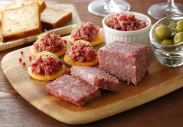 天皇杯受賞のグループ牧場が育んだ究極の味。肉のとろける旨みが凝縮された「蔵王牛コンビーフ」
