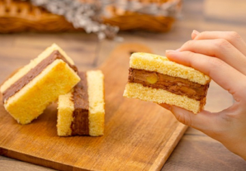 あの東京・赤坂発祥の名菓、くるみ入りチョコレートケーキの味がお取り寄せに！「トップス ケーキサンド」